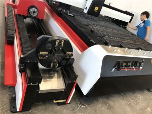 เหล็กคาร์บอน cnc เครื่องตัดไฟเบอร์เลเซอร์ความเร็วในการตัดที่รวดเร็วประหยัดพลังงาน