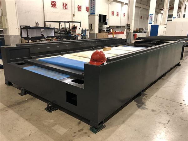 มืออาชีพแผ่นโลหะและท่อเครื่องตัดไฟเบอร์เครื่องตัดเลเซอร์