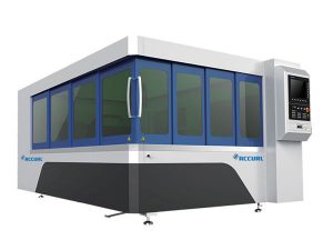 500 วัตต์โลหะไฟเบอร์เลเซอร์เครื่องตัดใบมีดตารางที่มีระบบเส้นทางแสง